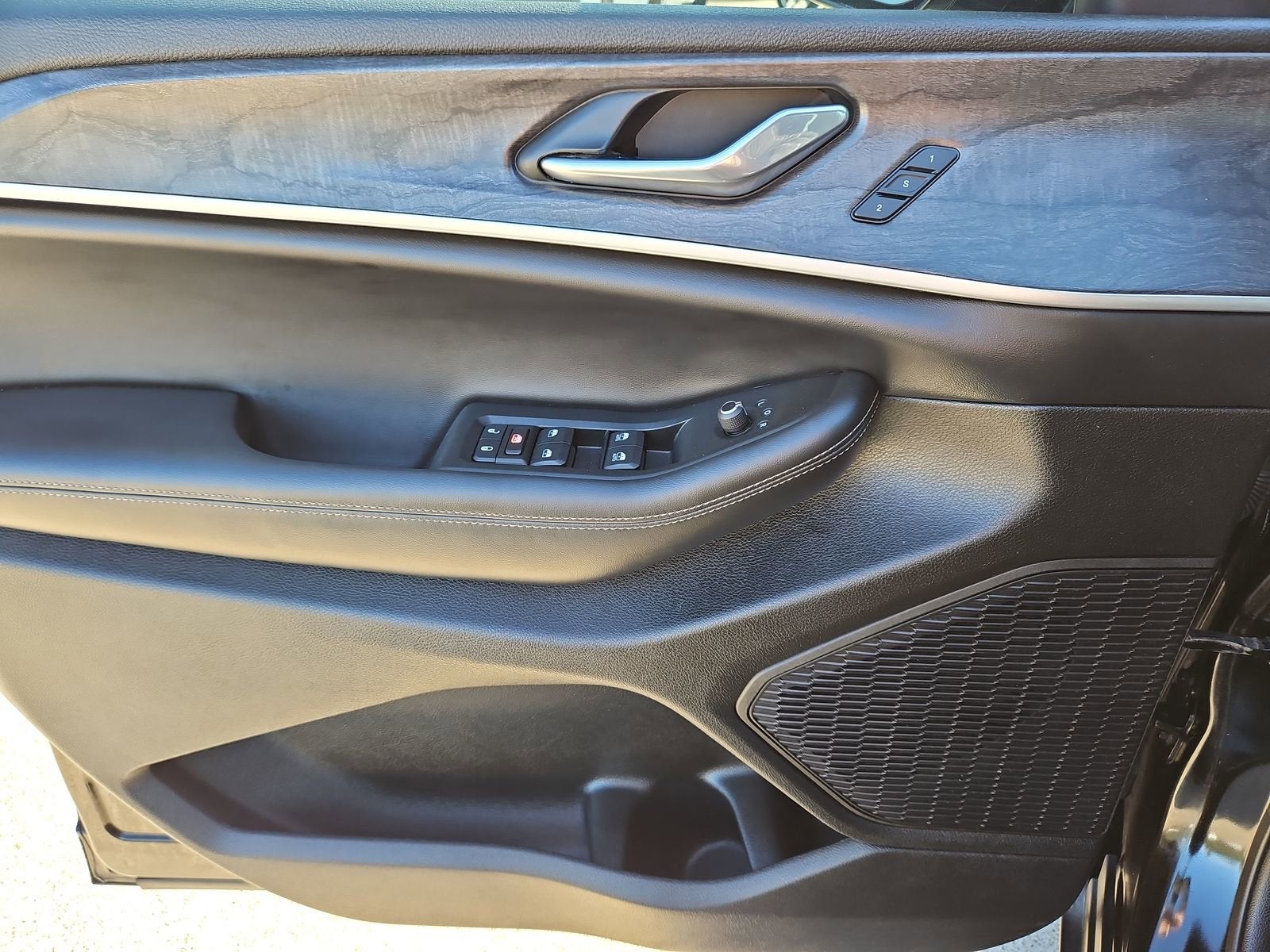 2025 Jeep Grand Cherokee L Limited 4x2