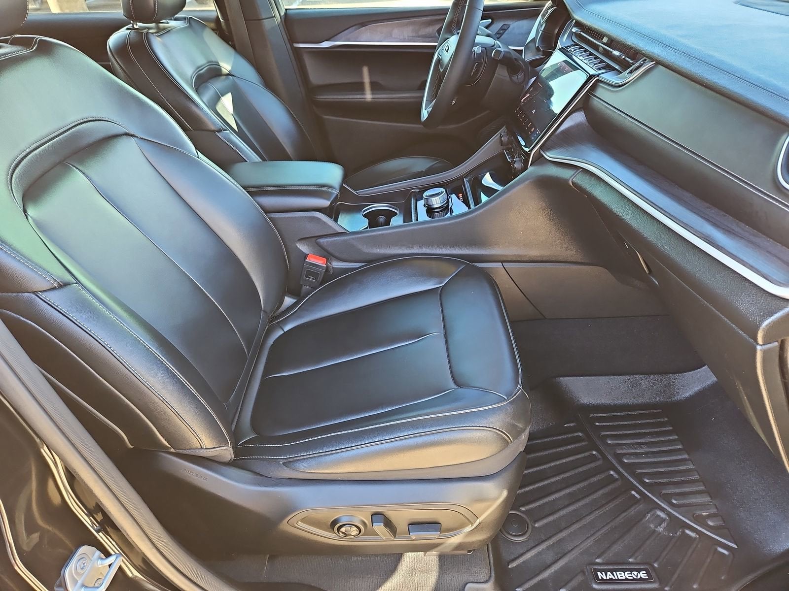 2025 Jeep Grand Cherokee L Limited 4x2