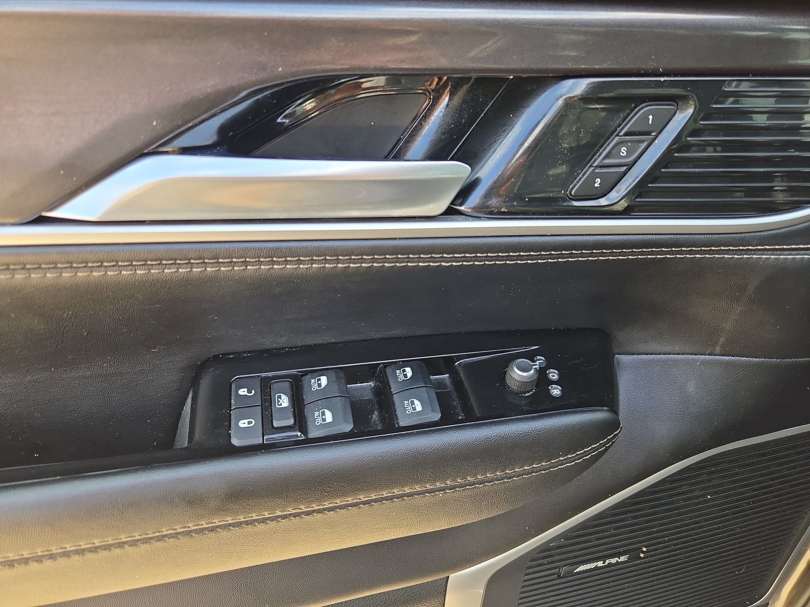 2024 Jeep Wagoneer L Series I 4x2