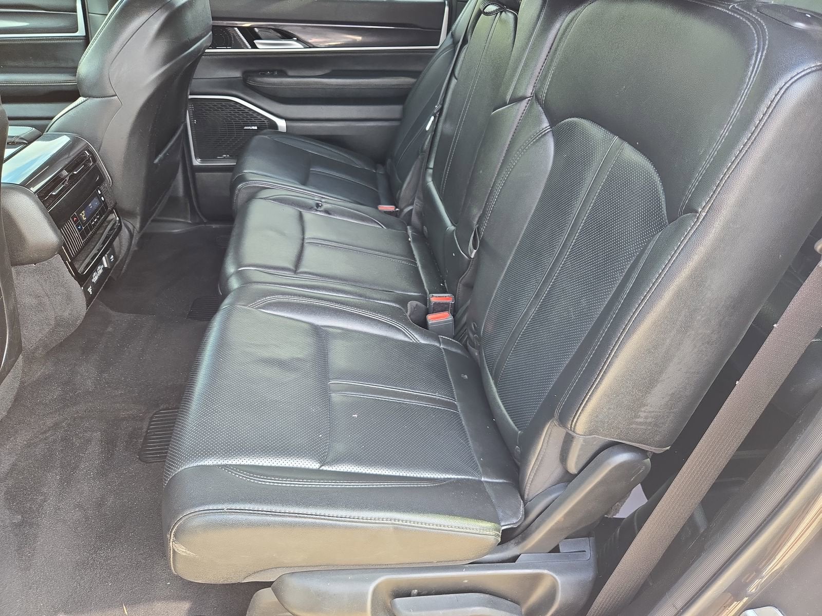 2024 Jeep Wagoneer L Series I 4x2