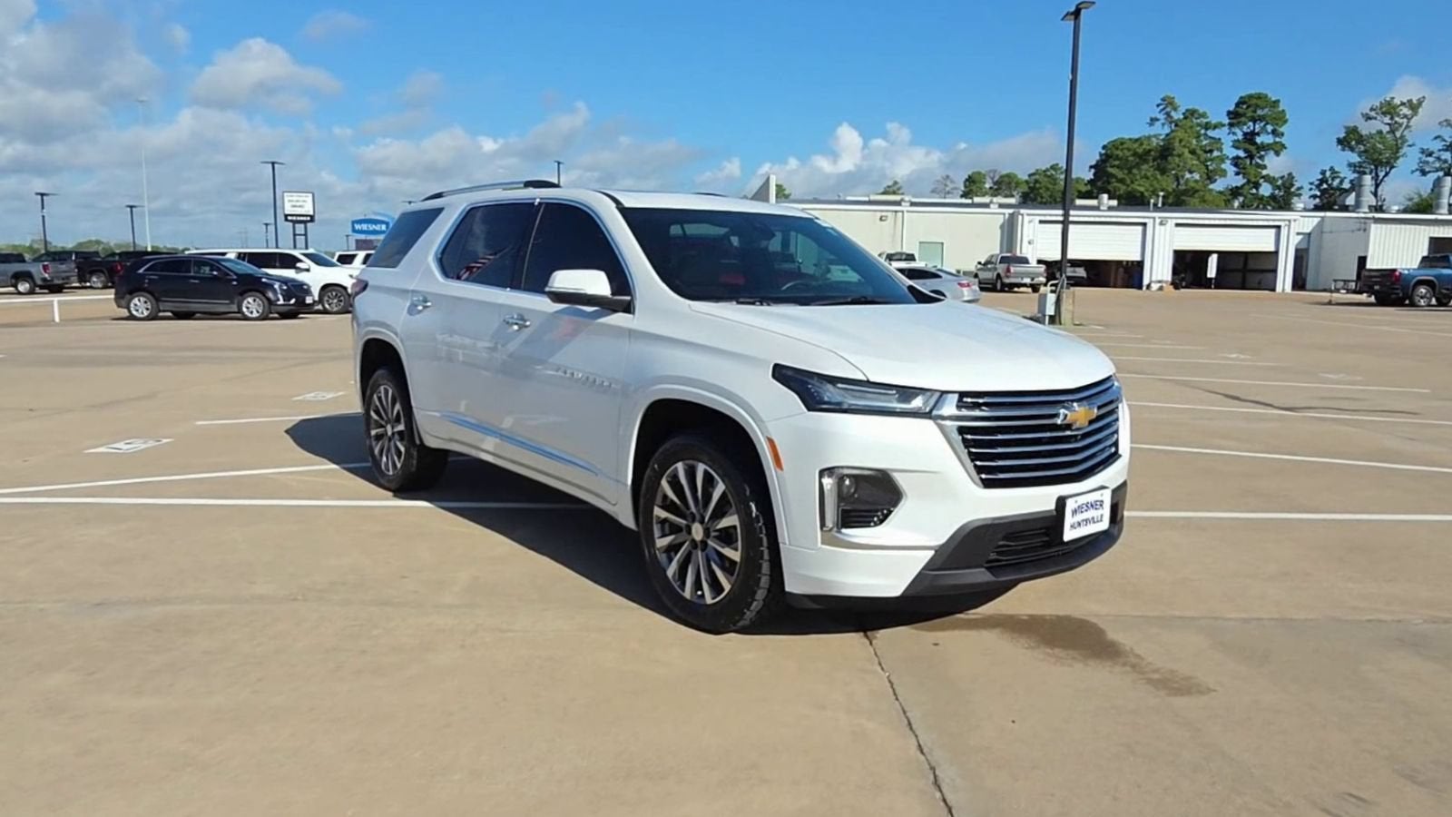 2023 Chevrolet Traverse Premier