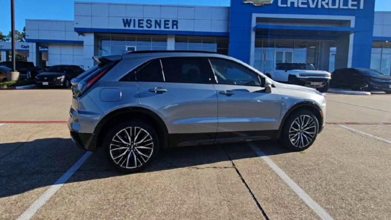 2025 Cadillac XT4 Sport