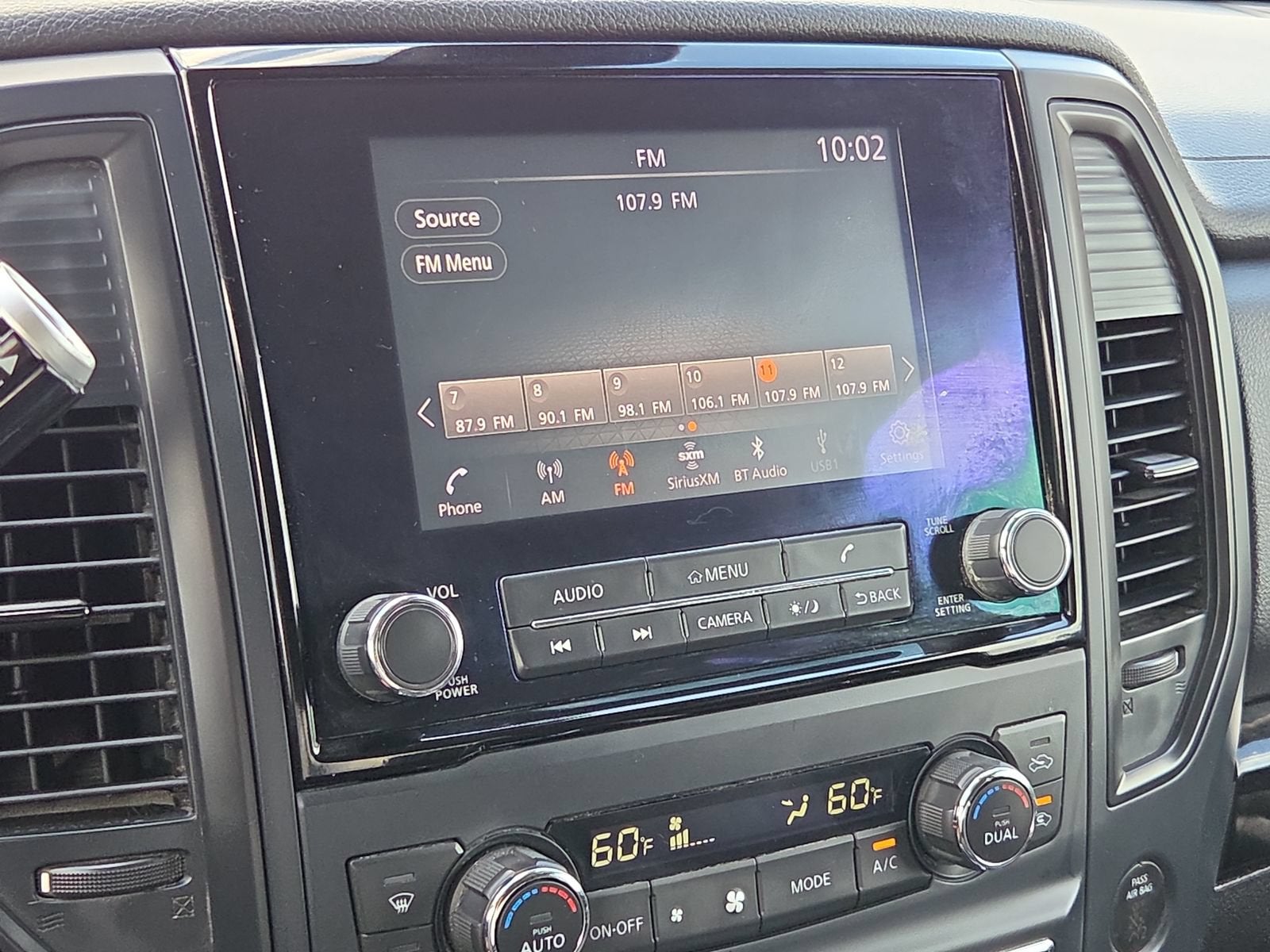 2024 Nissan TITAN Crew Cab SV 4x2