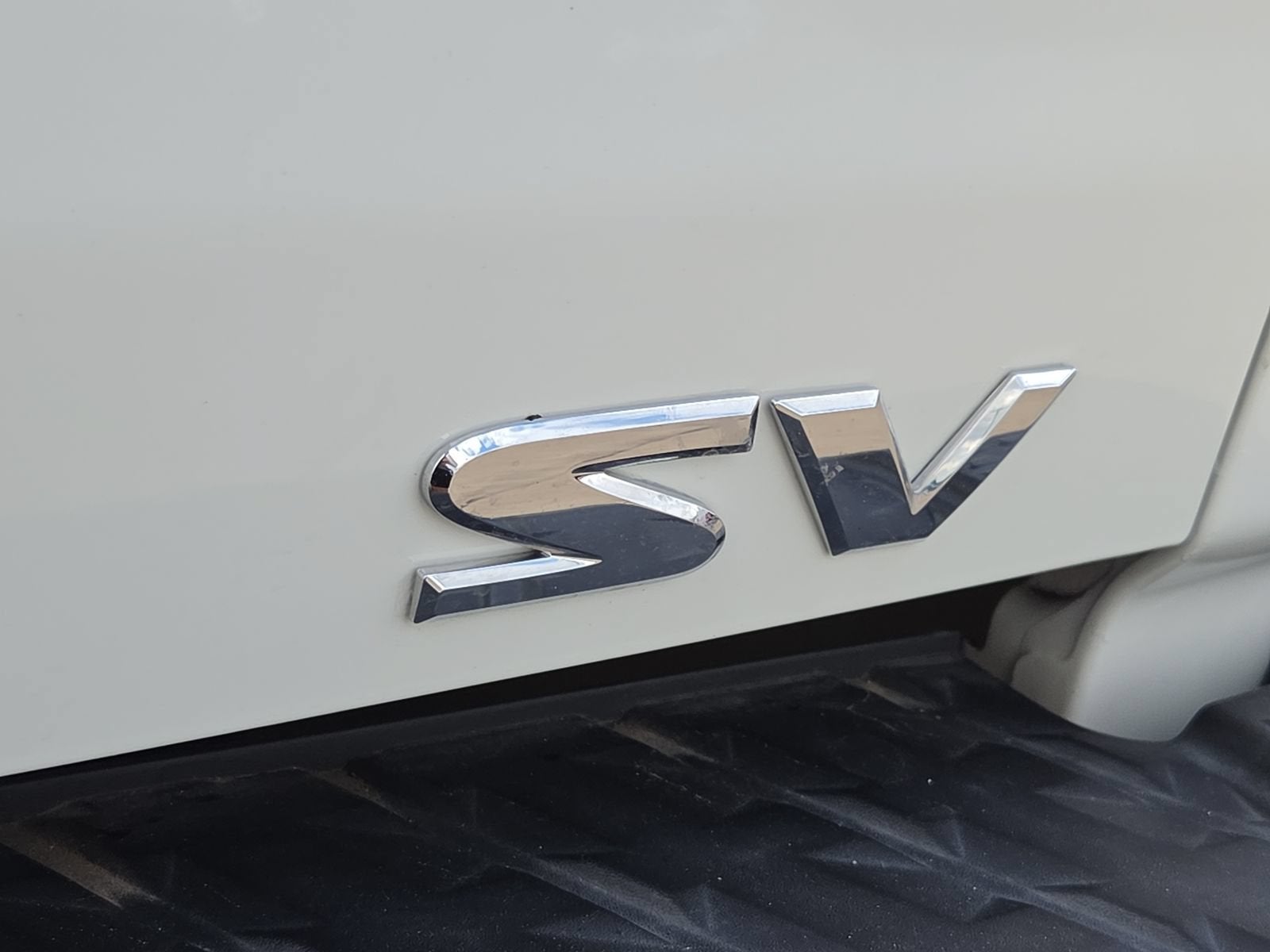 2024 Nissan TITAN Crew Cab SV 4x2