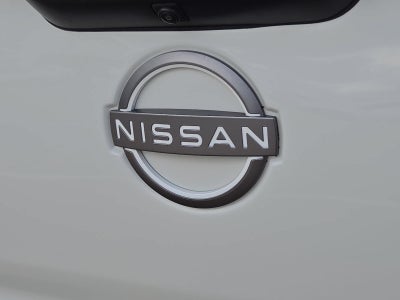 2024 Nissan TITAN Crew Cab SV 4x2