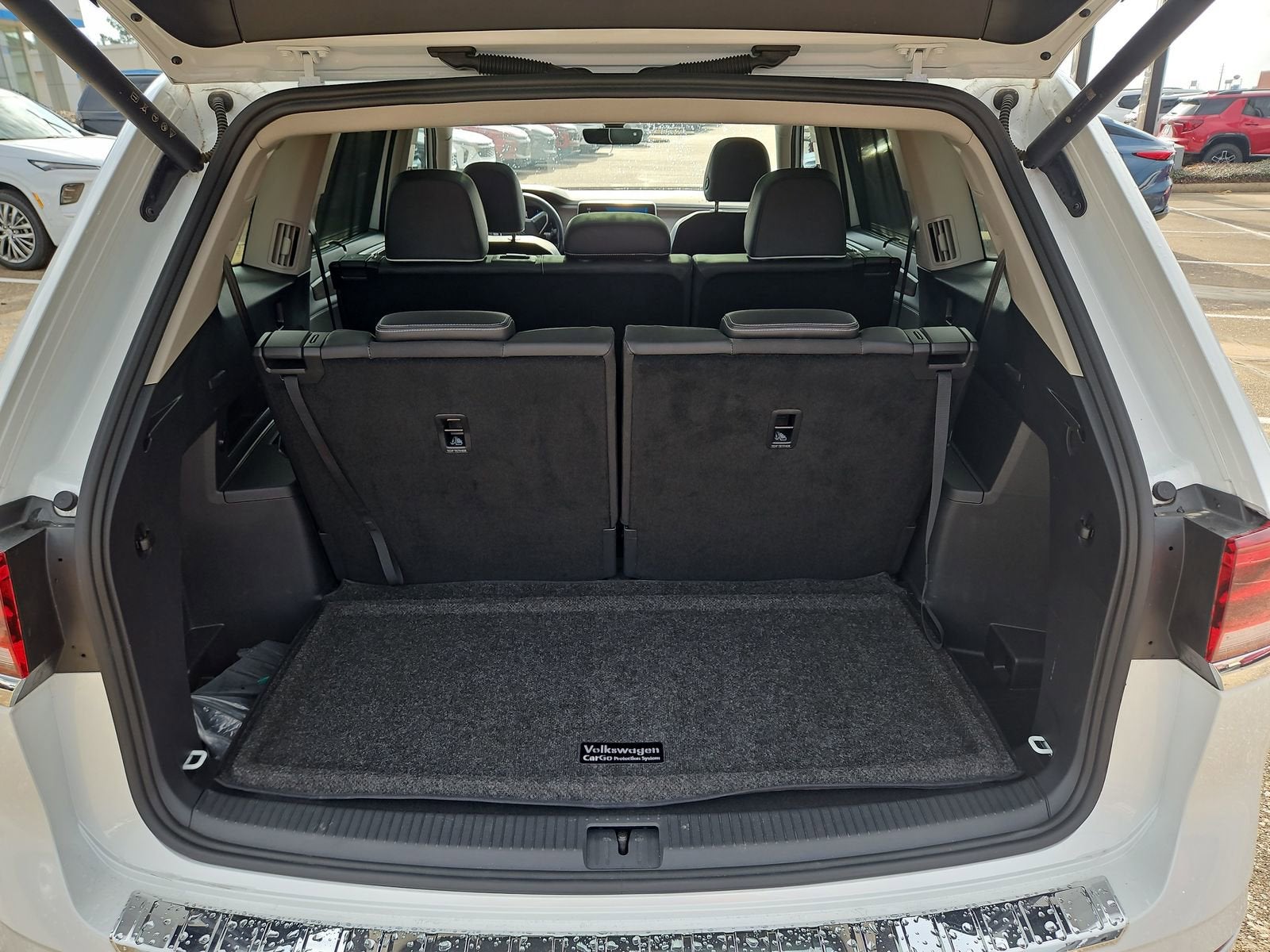 2025 Volkswagen Atlas 2.0T SEL Premium R-Line