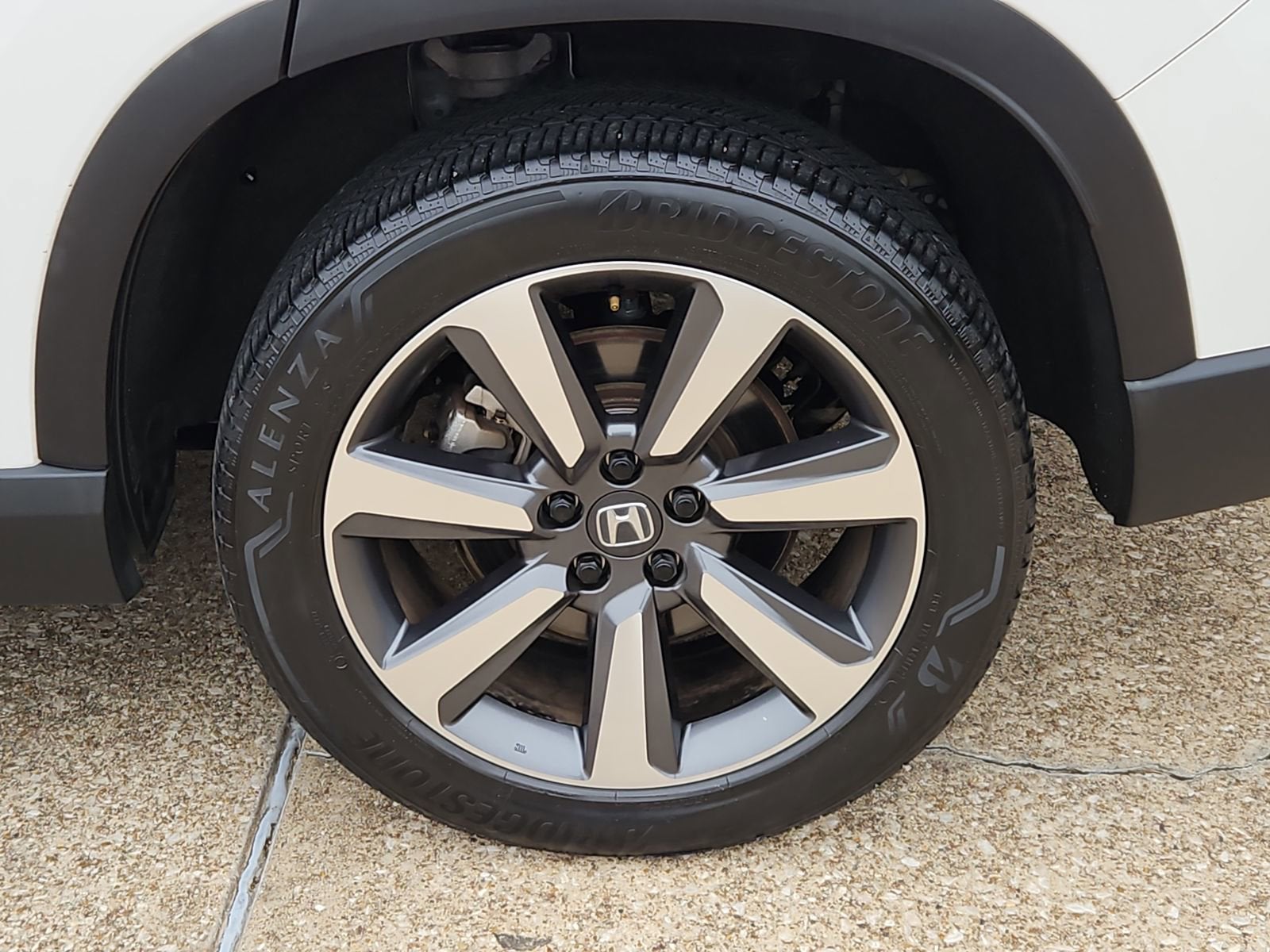 2023 Honda Pilot AWD Elite