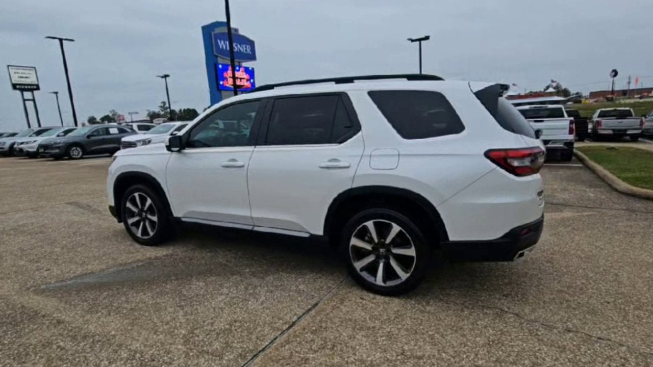 2023 Honda Pilot AWD Elite