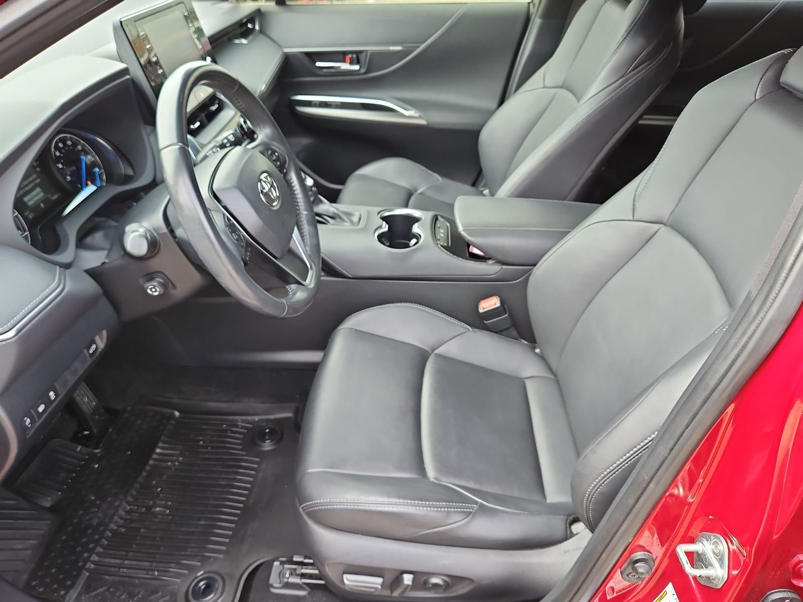 2022 Toyota Venza LE