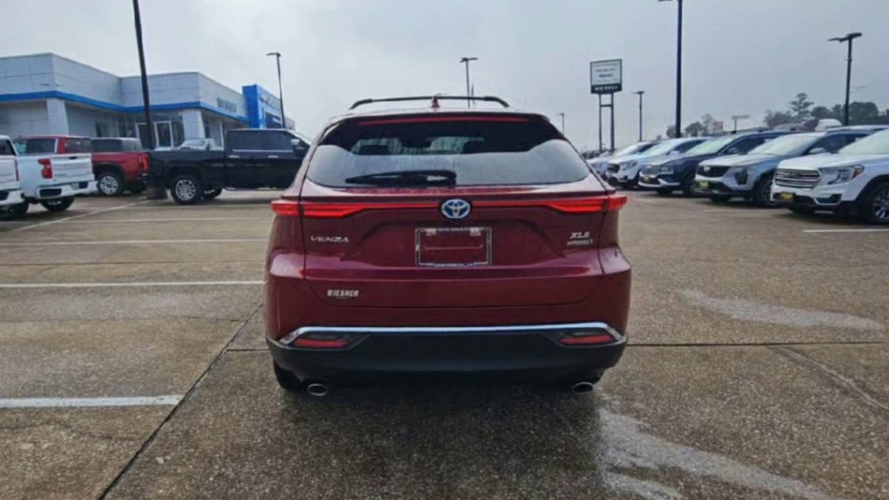 2022 Toyota Venza LE